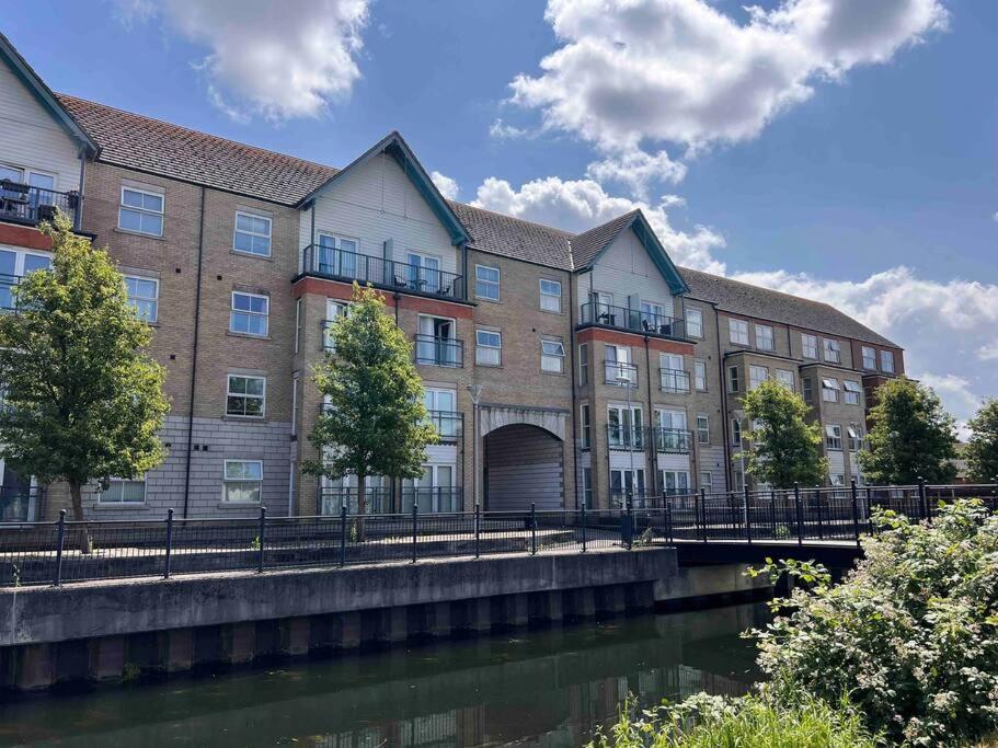 Lincoln View Sleeps 4 Balcony Self Check-In Apartman Kültér fotó
