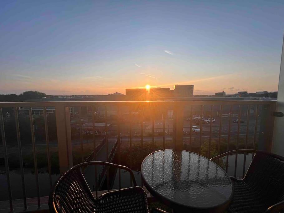 Lincoln View Sleeps 4 Balcony Self Check-In Apartman Kültér fotó