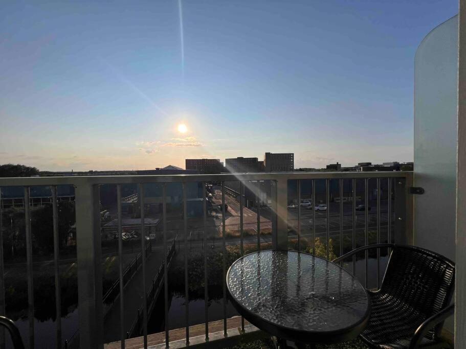 Lincoln View Sleeps 4 Balcony Self Check-In Apartman Kültér fotó
